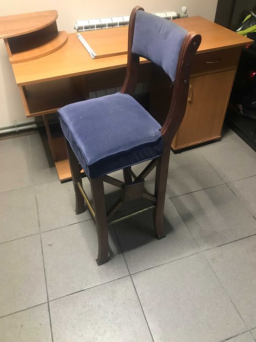 Продам стулья  барные