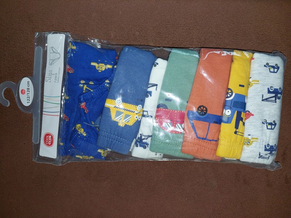 Coolclub by Smyk slipki chłopięce autka nowe 7 pak r. 122-128