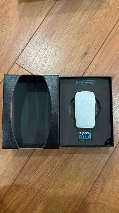 Zippo Blu Edição limitada com chamada azul