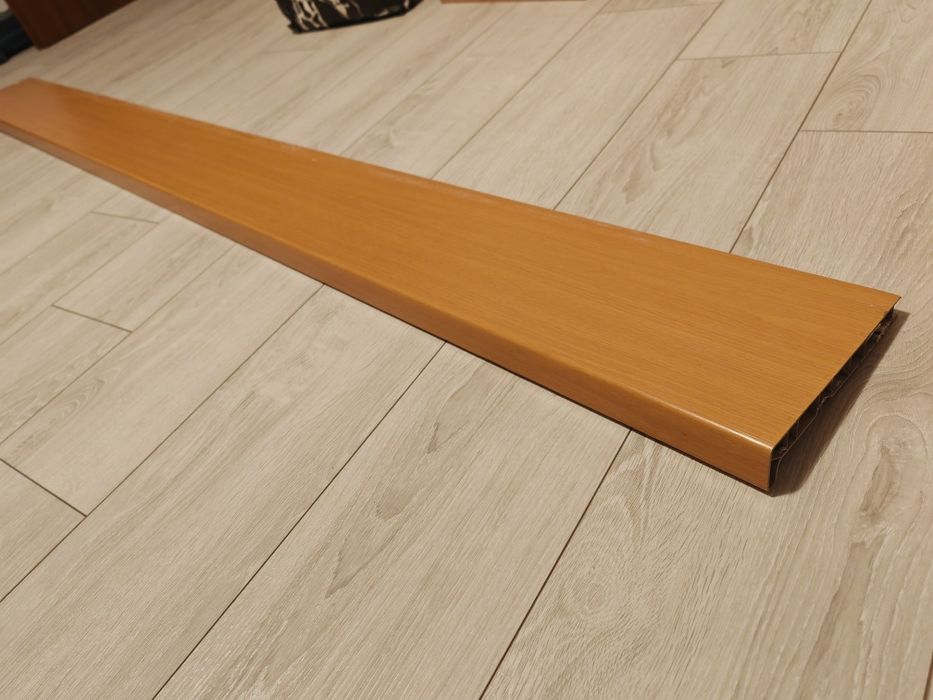 Parapet wewnętrzny PCV