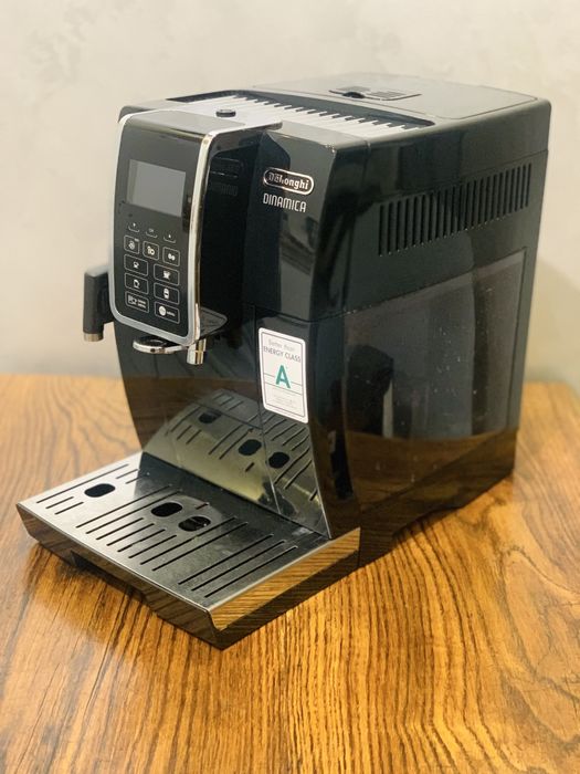 Кавомашина Delonghi DINAMICA