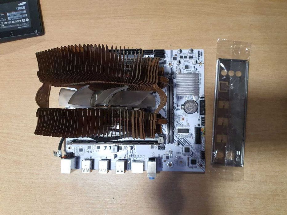 Матер плата s2011v4 X99 с 24-х поточн E5-2680v4, 16 Гб DDR4 .