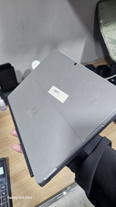 Surface 8 pro планшет на Віндовс