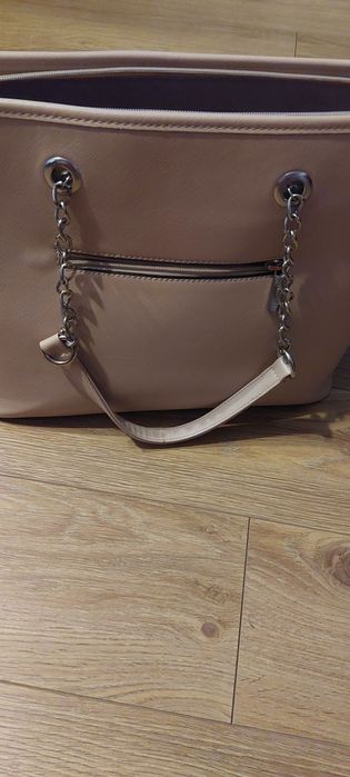 Torebka różowa sztywna