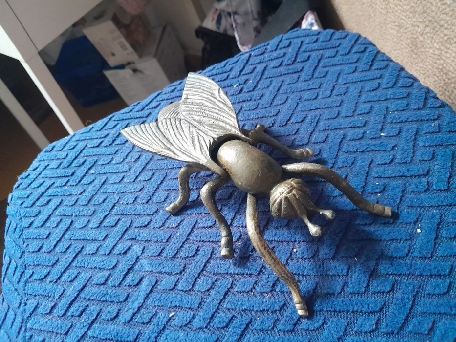 Mosiężna popielniczka