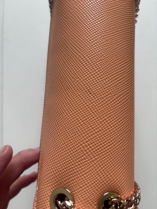 Torebka Guess  morelowa oryginalna
