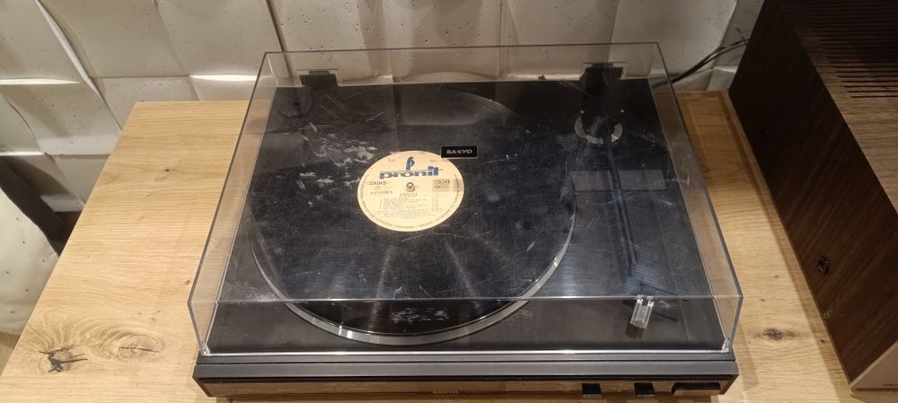 Gramofon sanyo tp 6125 automat