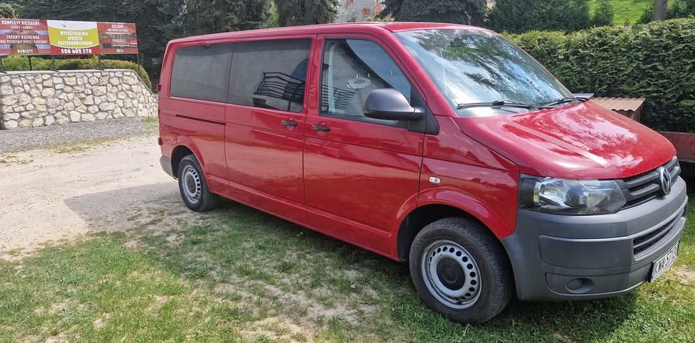 Wynajem busa 9-osobowy