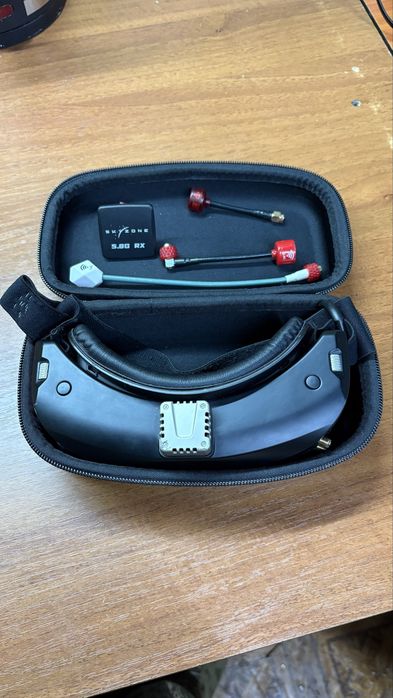 Продам окуляри Skyzone