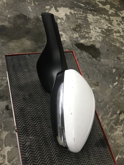 Espelho esquerdo Citroen C3 puretech 2018