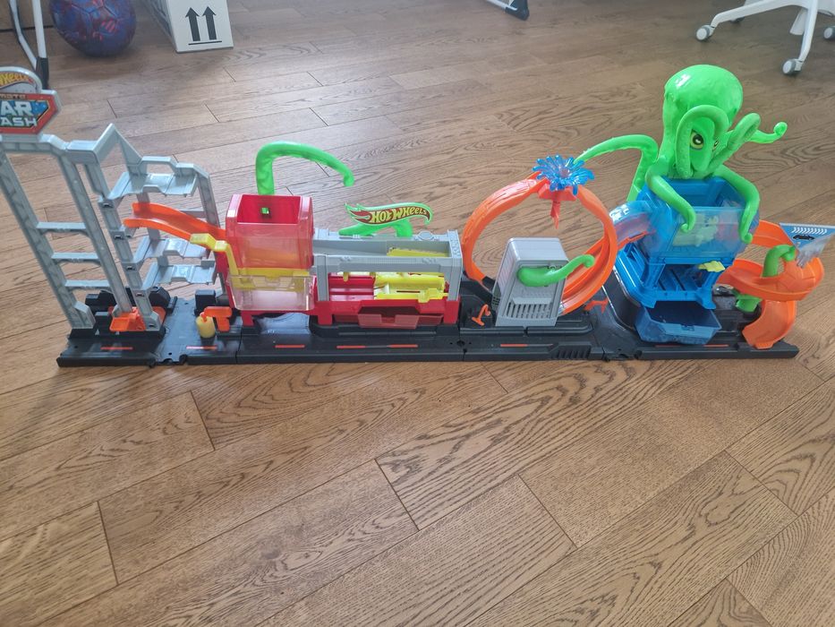 Hot wheels tor ośmiornica