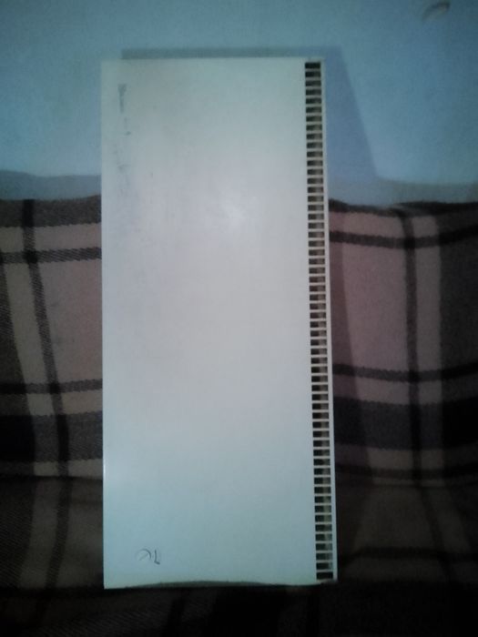 Обогреватель и  телевизор тележка