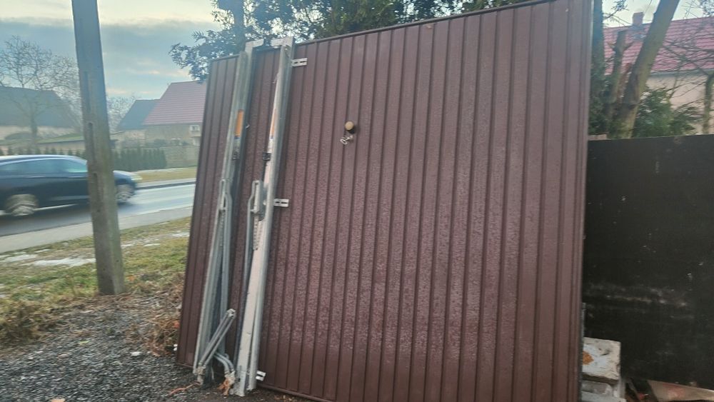 Sprzedam bramę Hormann uchylną ocieploną