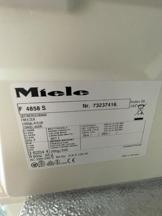 Холодильник Морозильная камера Miele