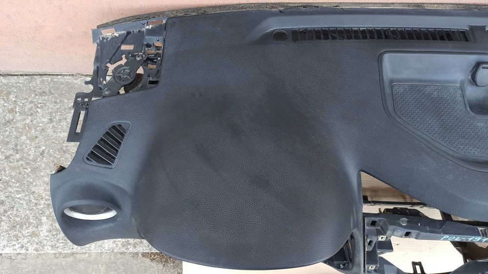 Nissan Navara D23 2014- deska konsola poduszki airbag pasy