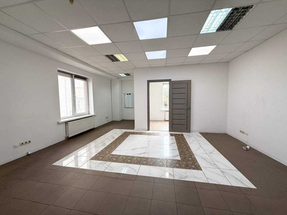 Сдам офис 45 кв.м. open space + кабинет. р-н Екатеринославского бул.