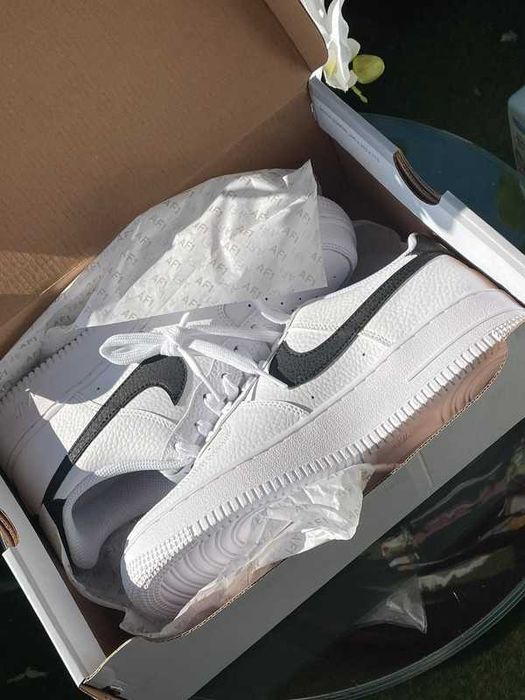 Nike_Air_Force_1_Low_White_and_Black Rozmiar 41