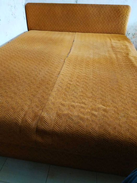 Продам двоспальне ліжко. Район Ювілейна.