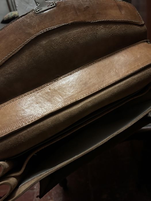 Excelente Pasta Vintage em Couro