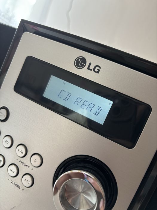 LG Micro Hi-Fi System XA16 + pilot – CD / USB / Radio FM / AUX