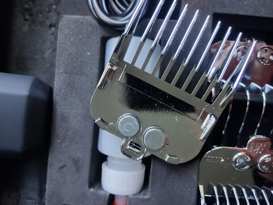 Машинка для стрижки професійна під ножі А5.