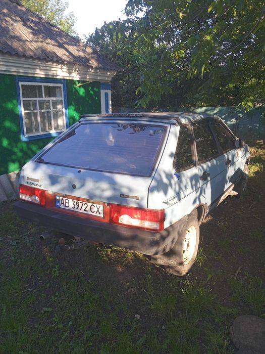 Автомобіль ваз 2109