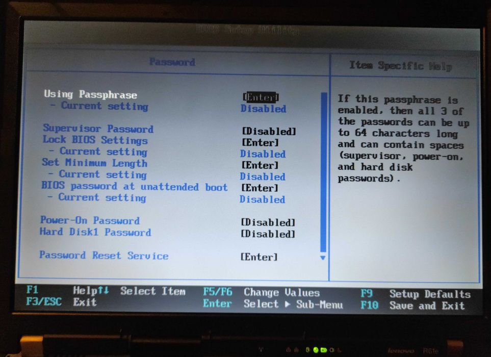 Ноутбук ThinkPad R61e Intel Core 2 Duo T7700 2,4Ghz; 3GB RAM, HDD 320 GB.