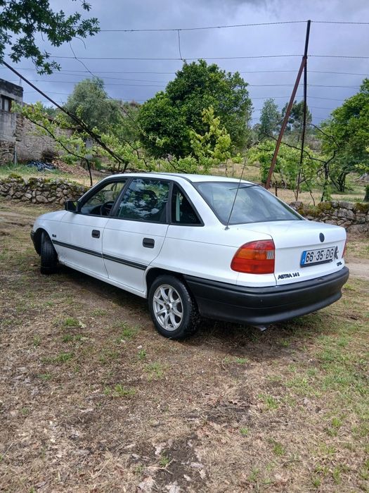 Vendo opel corsa