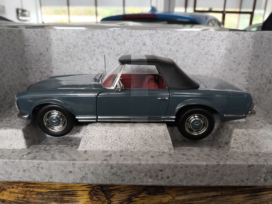 Miniatura 1 18 Mercedes SL 230 Pagode W113