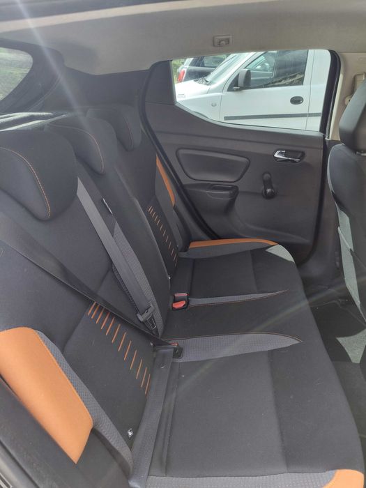 Nissan Micra BOSE Edition 2017 • 76.000 km • Edição Limitada •