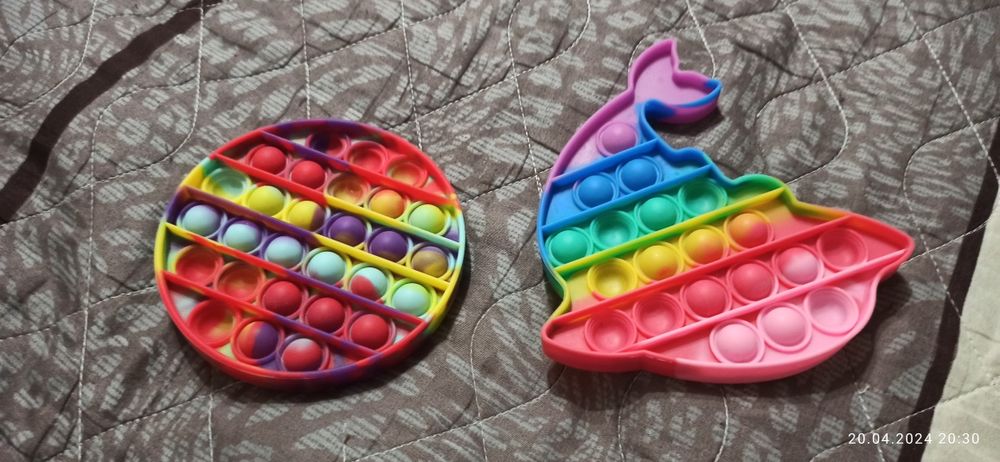 Іграшка Антистрес пуш-ап радужна