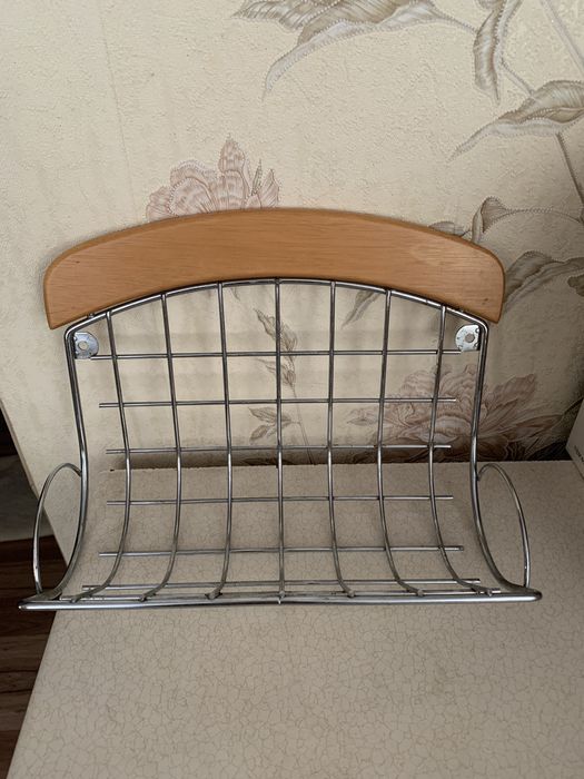 Полочки для ванной комнаты или кухни