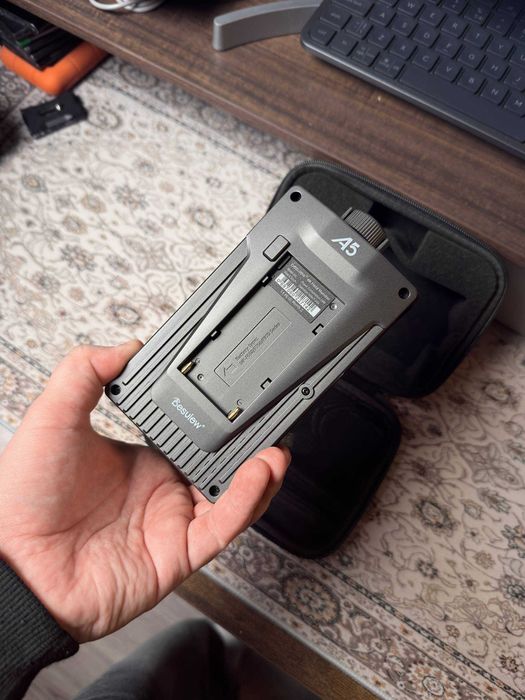 nakamerowy monitor Desview A5