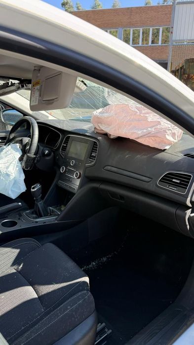 Para peças RENAULT Megane IV (B9A/M_)