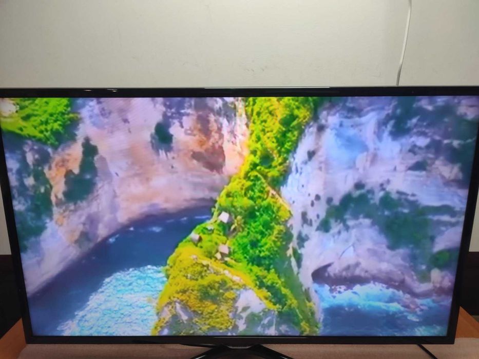 Телевізор SAMSUNG 42"