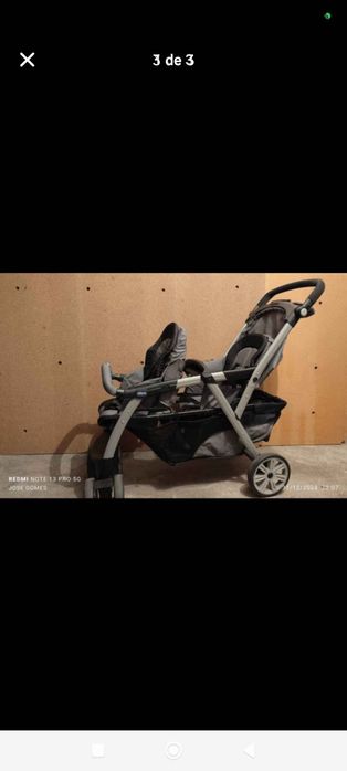 Carrinhos de gêmeos