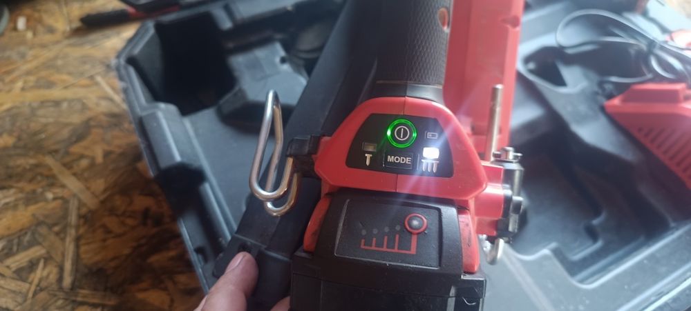 Gwoździarka Milwaukee m18 ffn502x