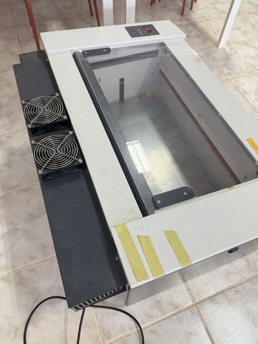 Trotec Speedy 100R 75W – Máquina Laser Profissional