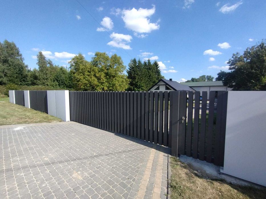 Nowoczesne ogrodzenia z aluminium profile pionowe, grzebieniowe.