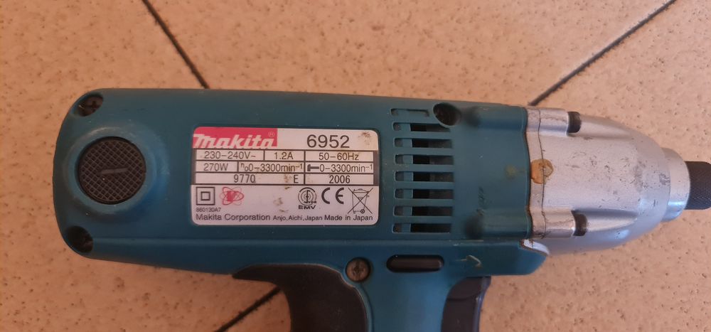 Parafusadeira de Impacto Industrial Marca Maquita !..