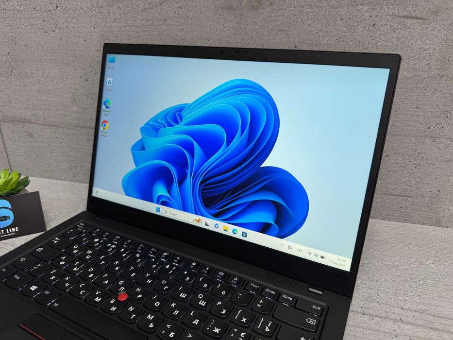 Стильний ноутбук Lenovo X1 Carbon 7th/i7-8665u/16gb ddr3/512gb ssd/14"