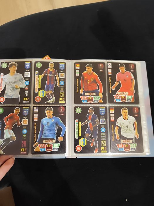 Album i karty piłkarskie