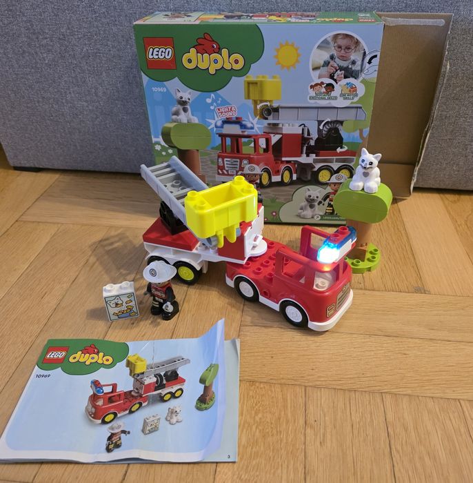 LEGO 10903 Duplo Remiza strażacka + LEGO 10969 Duplo - Wóz strażacki