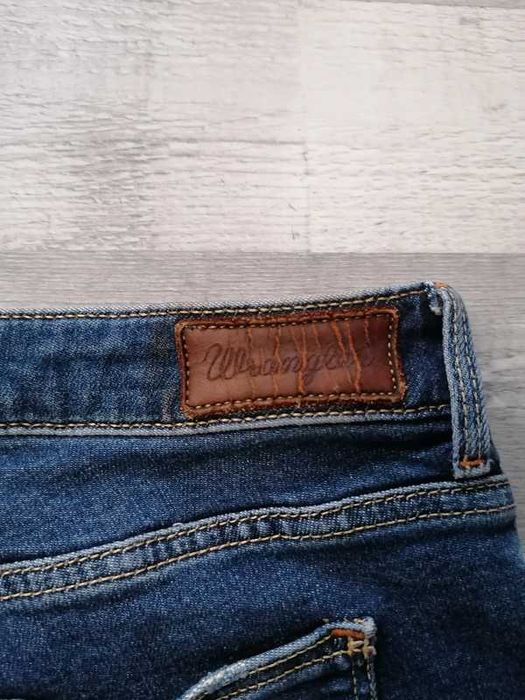 Spodnie wrangler jeansy rurki dżinsowe S rurki skinny z wysokim stanem