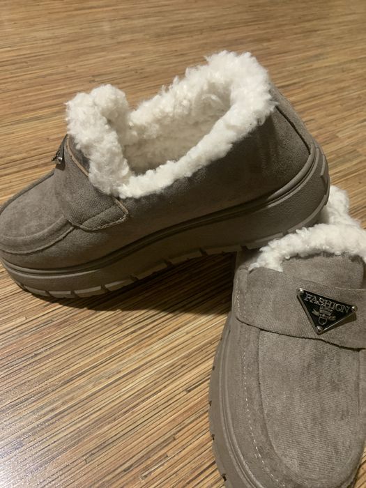 Продам туфлі.