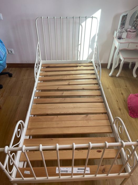 Cama Extensivel Branca Ikea c/ colchão e estrado