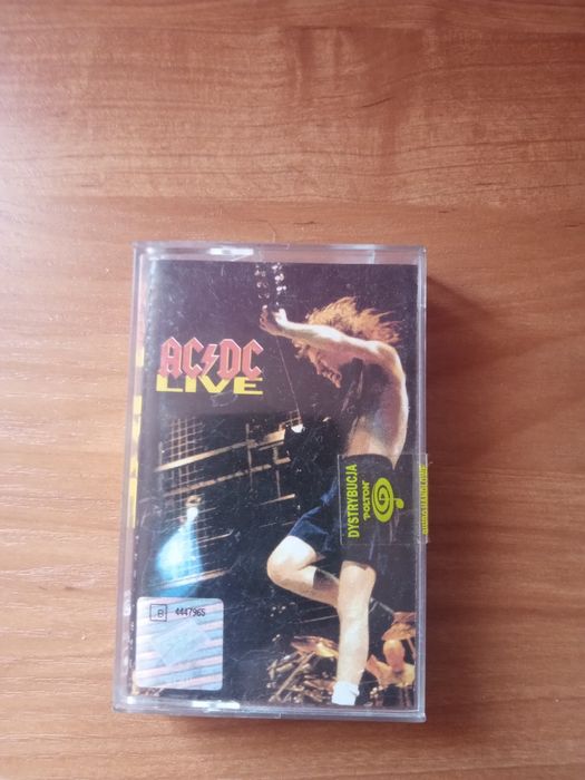 A C DC live kaseta magnetofonowa