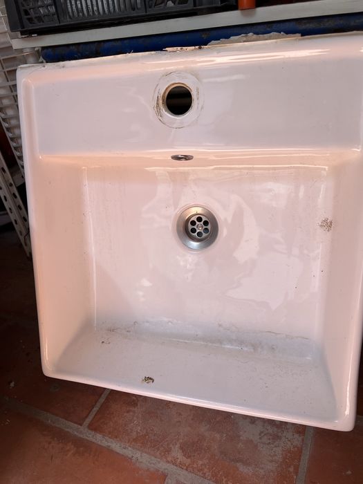 Vendo Lavatório usado