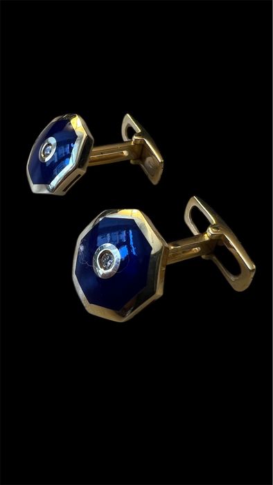 Botões de punho de homem