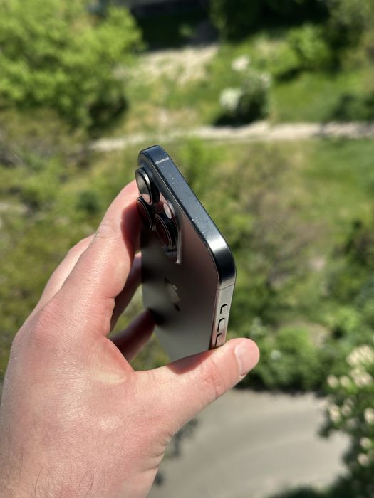Продам IPhone 16 PRO 128 Neverlock